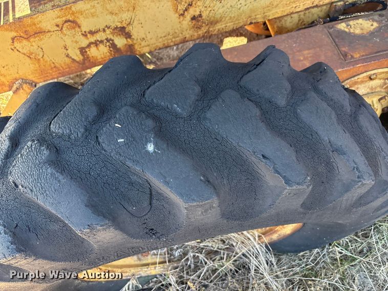 image for item EA7765 1959 Allis-Chambers 145 motor grader