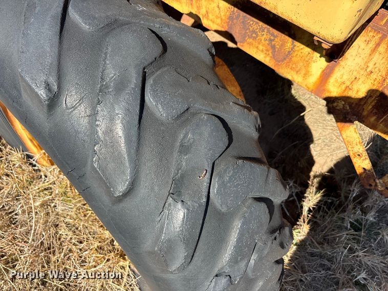 image for item EA7765 1959 Allis-Chambers 145 motor grader