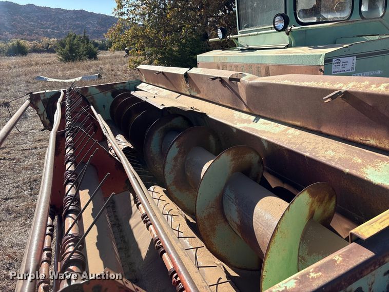 image for item EA7767 Owatonna 275 swather / windrower