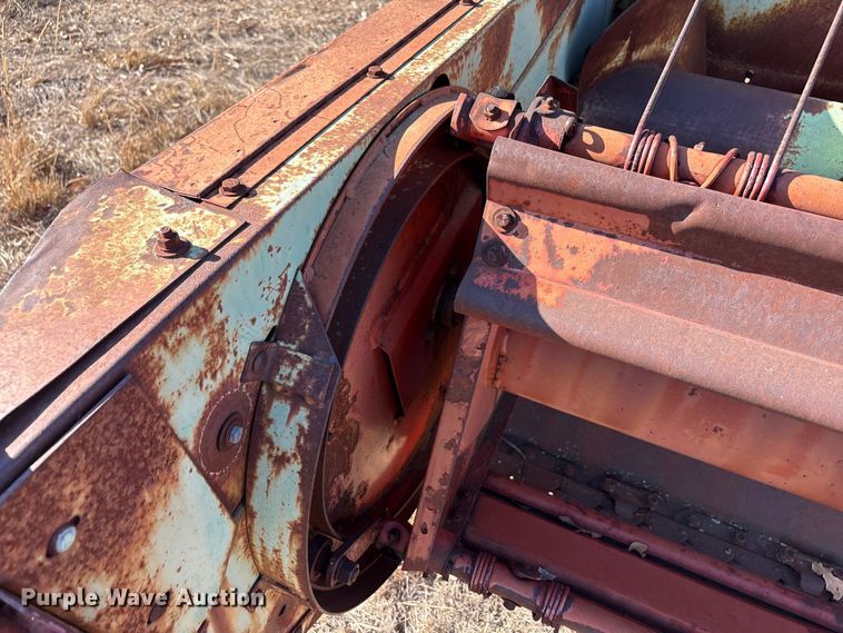 image for item EA7767 Owatonna 275 swather / windrower