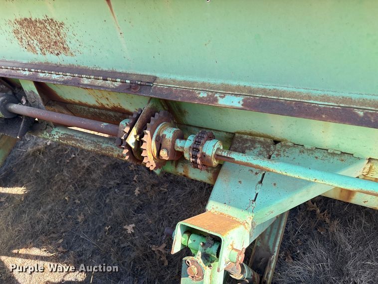 image for item EA7767 Owatonna 275 swather / windrower