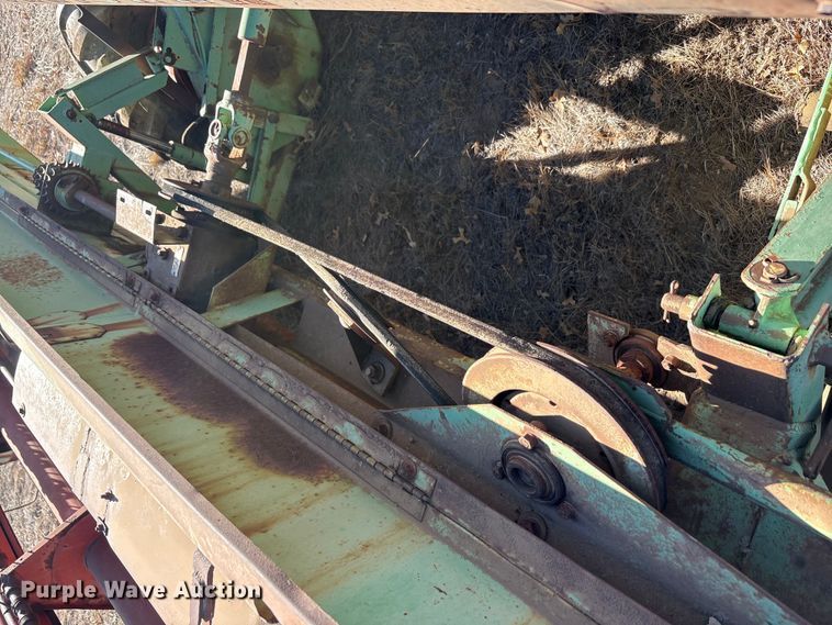 image for item EA7767 Owatonna 275 swather / windrower