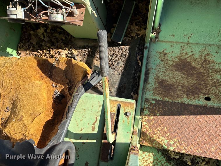 image for item EA7767 Owatonna 275 swather / windrower