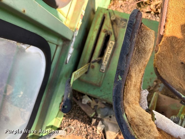 image for item EA7767 Owatonna 275 swather / windrower