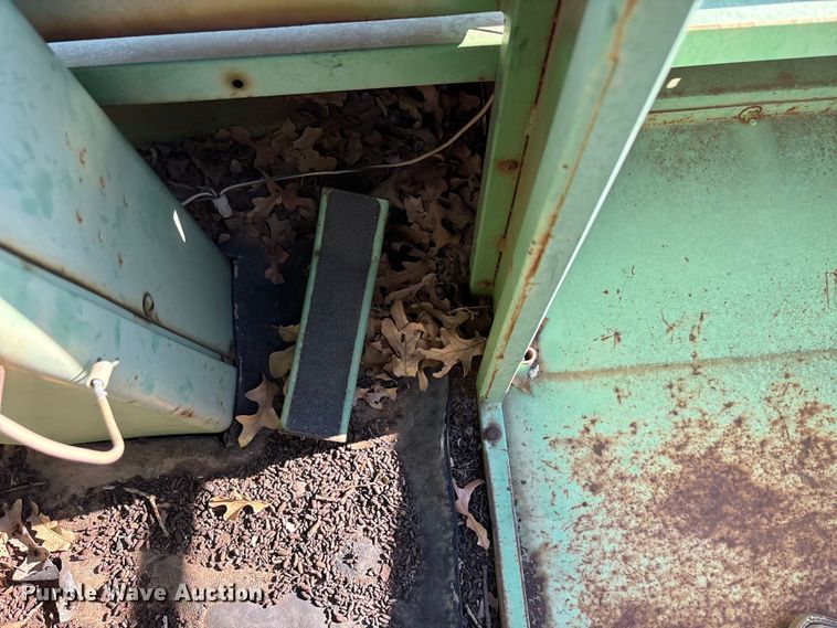 image for item EA7767 Owatonna 275 swather / windrower