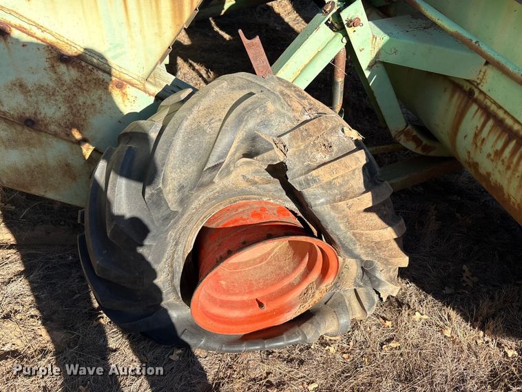 image for item EA7767 Owatonna 275 swather / windrower