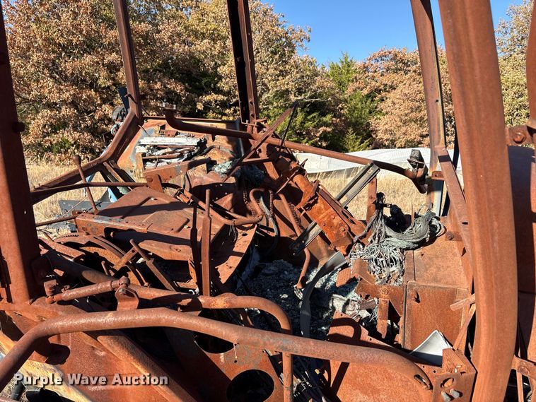 image for item EA7768 New Holland TS110 tractor