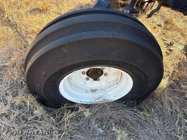 image for item EA7768 New Holland TS110 tractor