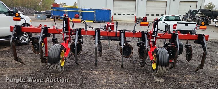 image for item EB8416 2016 Agco Corporation Sunflower 4710 in-line ripper