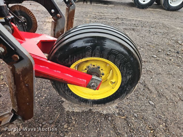 image for item EB8416 2016 Agco Corporation Sunflower 4710 in-line ripper