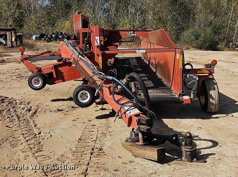 image for item EB8421 H & S MFG TWM2-P windrow merger