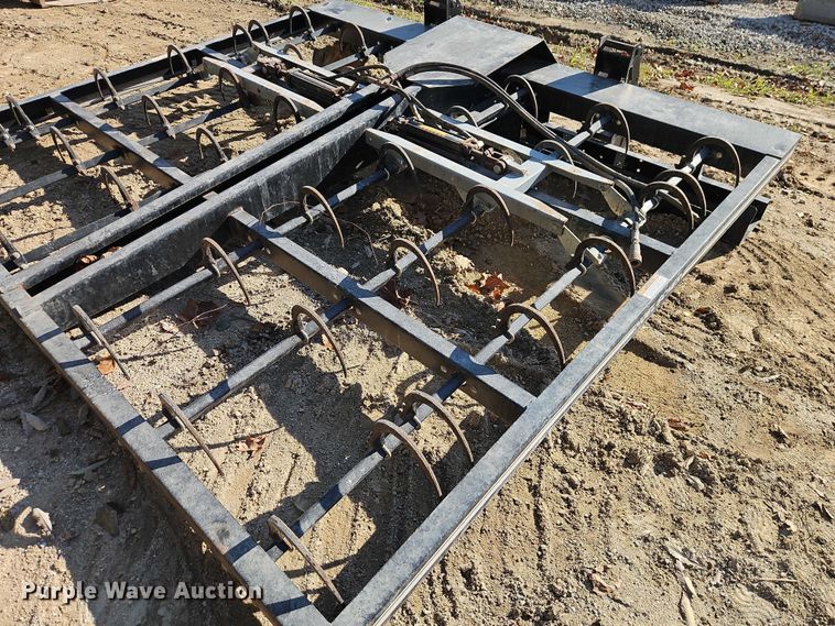 image for item EB8429 Hoelscher 108 bale accumulator grapple