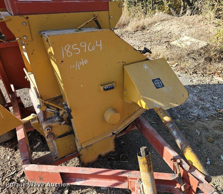 image for item EB8431 Peerless International 20091 feed grinder/mixer