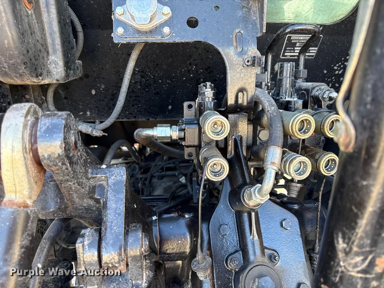 image for item EC4452 2008 Massey Ferguson 5465 MFWD tractor