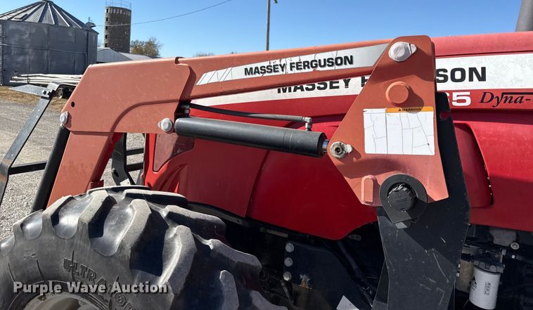 image for item EC4452 2008 Massey Ferguson 5465 MFWD tractor