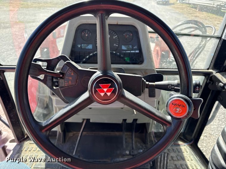 image for item EC4452 2008 Massey Ferguson 5465 MFWD tractor