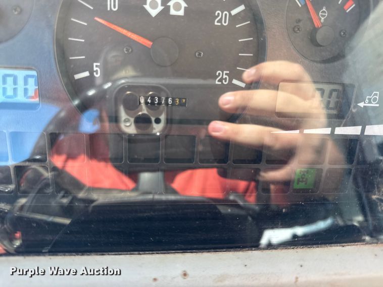 image for item EC4452 2008 Massey Ferguson 5465 MFWD tractor