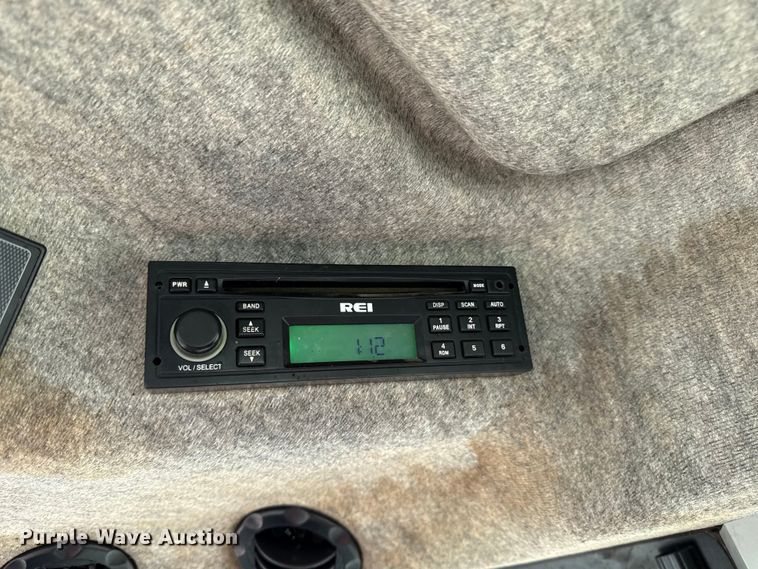 image for item EC4452 2008 Massey Ferguson 5465 MFWD tractor