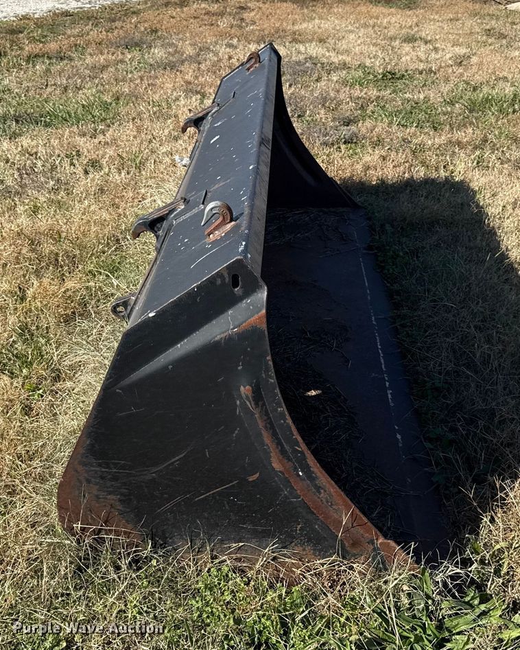 image for item EC4452 2008 Massey Ferguson 5465 MFWD tractor