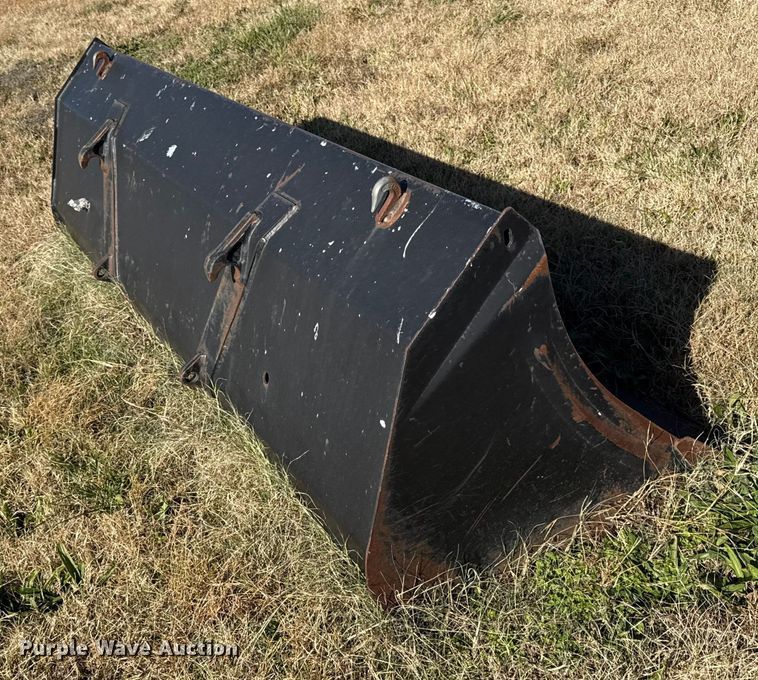 image for item EC4452 2008 Massey Ferguson 5465 MFWD tractor