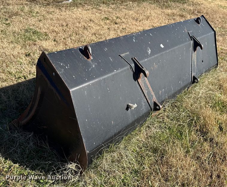 image for item EC4452 2008 Massey Ferguson 5465 MFWD tractor