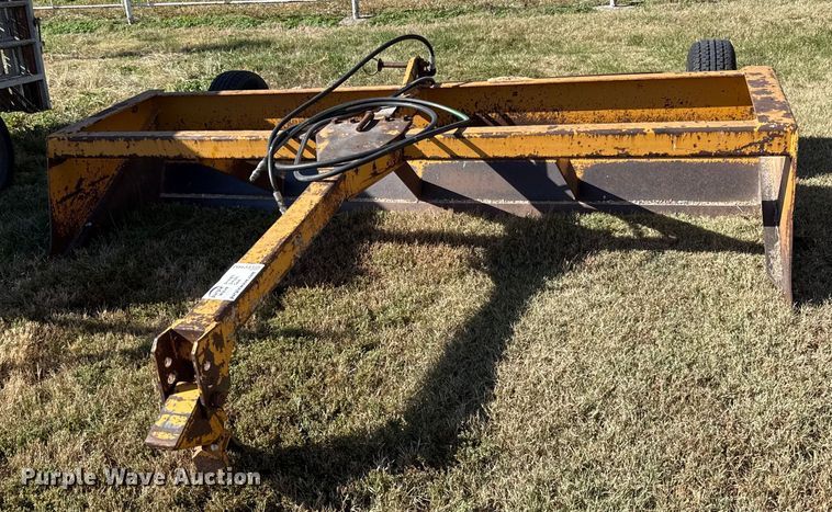 image for item EC4453 Soilmover box blade