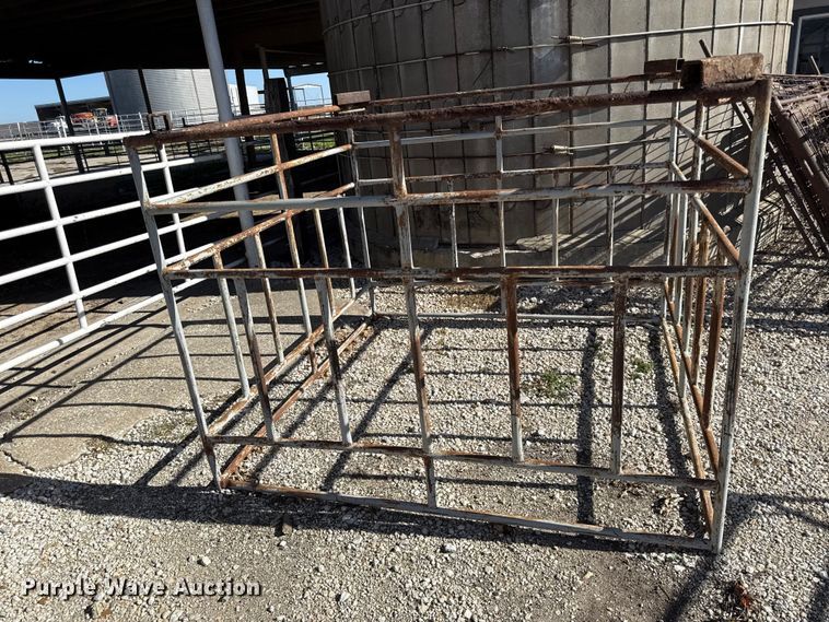 image for item EC4454 Livestock equipment