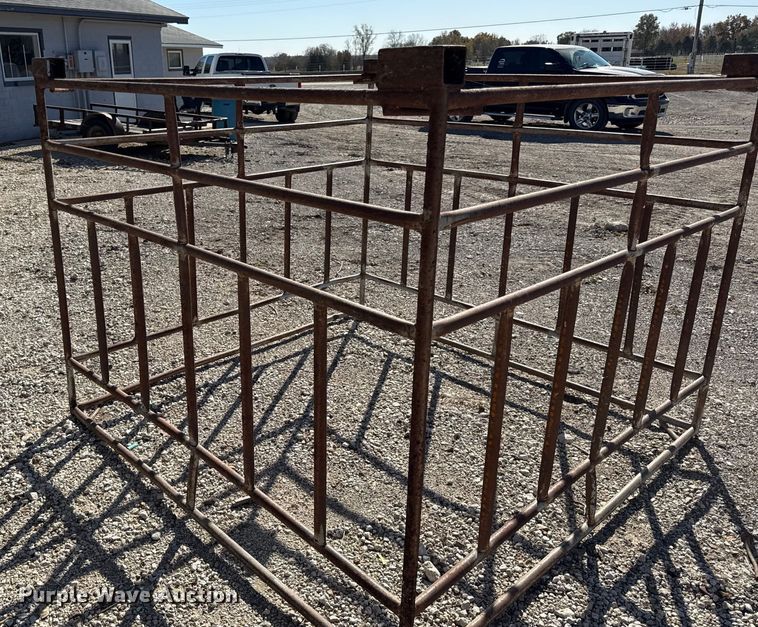 image for item EC4454 Livestock equipment