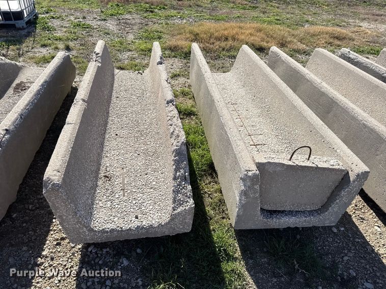 image for item EC4457 (13) feed bunks