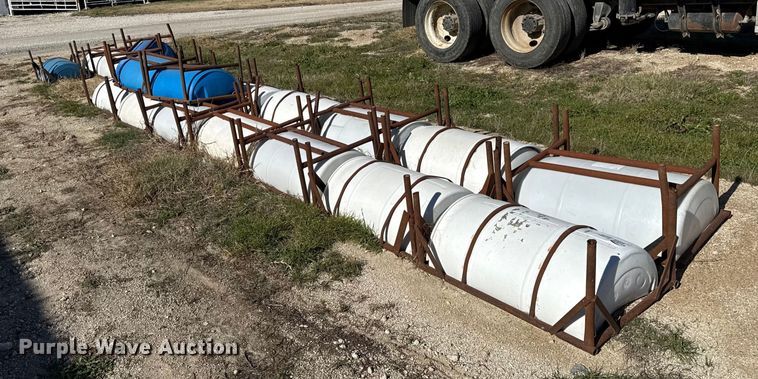 image for item EC4458 (21) barrel feed bunks