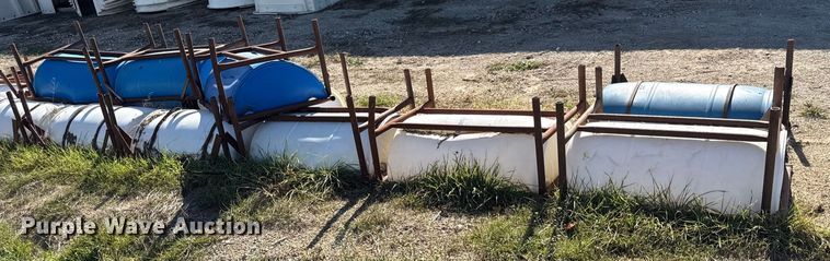 image for item EC4458 (21) barrel feed bunks