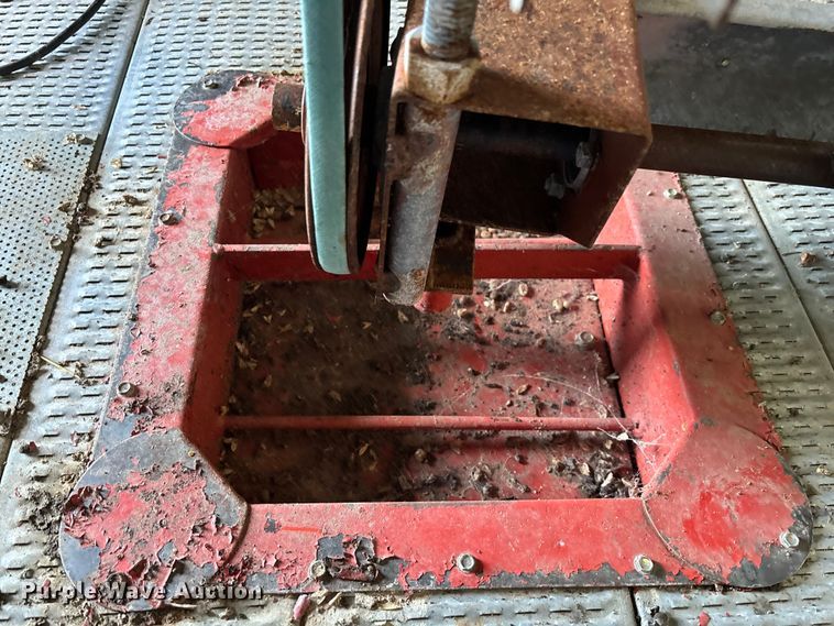 image for item ED2325 Sioux grain bin