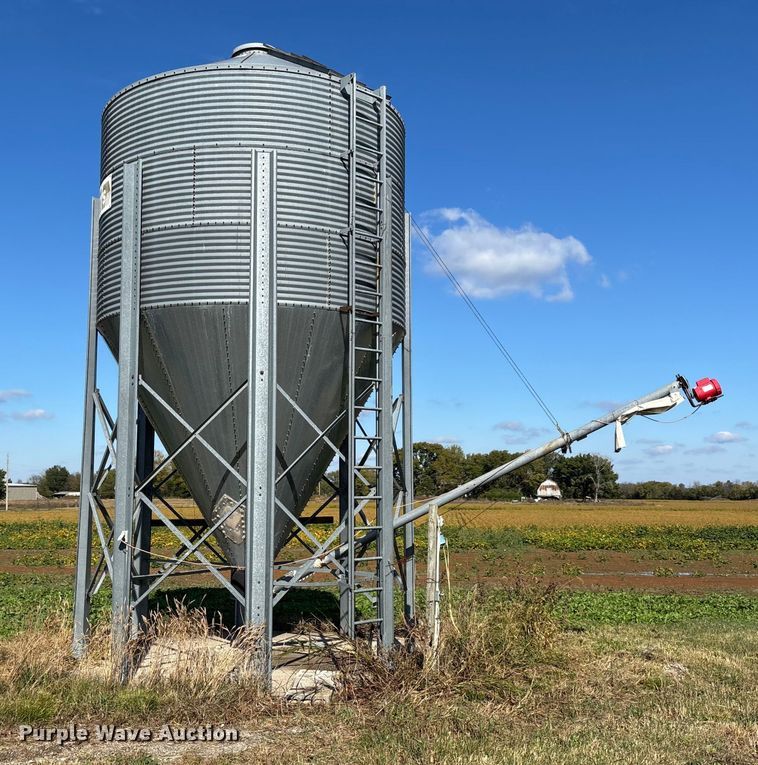image for item ED2326 MFS hopper bottom grain bin