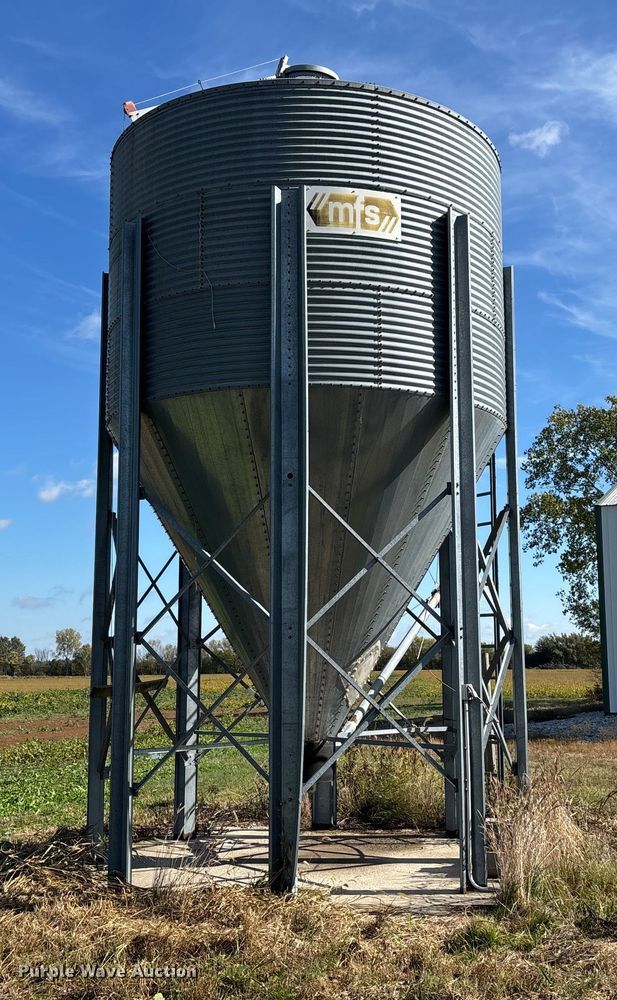 image for item ED2326 MFS hopper bottom grain bin