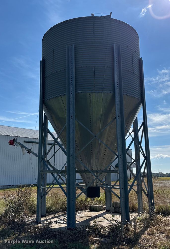 image for item ED2326 MFS hopper bottom grain bin
