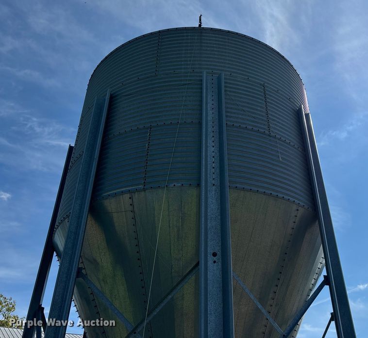 image for item ED2326 MFS hopper bottom grain bin