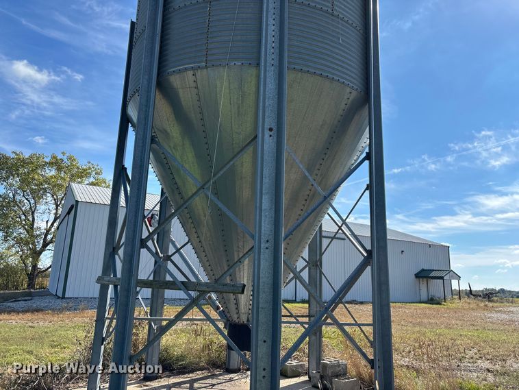 image for item ED2326 MFS hopper bottom grain bin