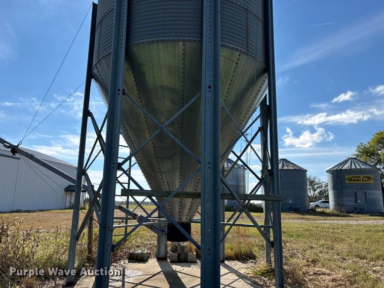 image for item ED2326 MFS hopper bottom grain bin