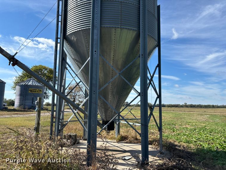 image for item ED2326 MFS hopper bottom grain bin
