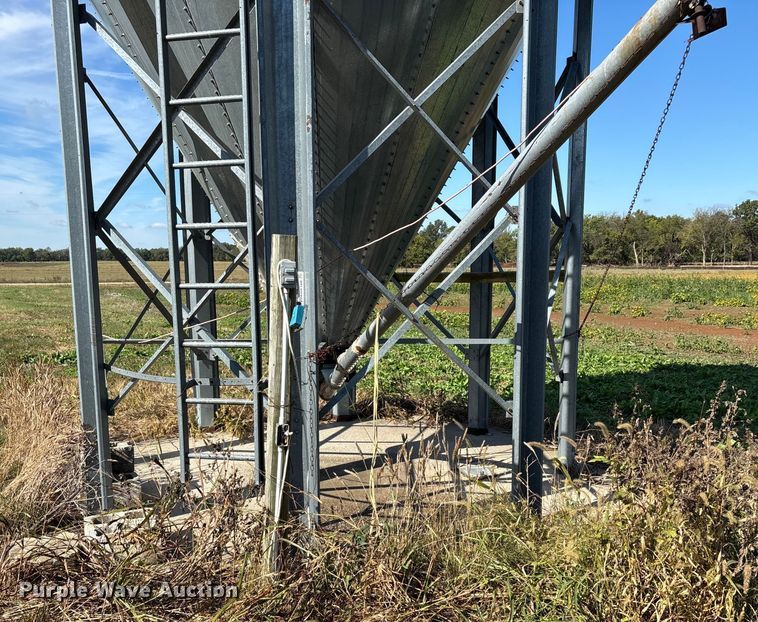 image for item ED2326 MFS hopper bottom grain bin