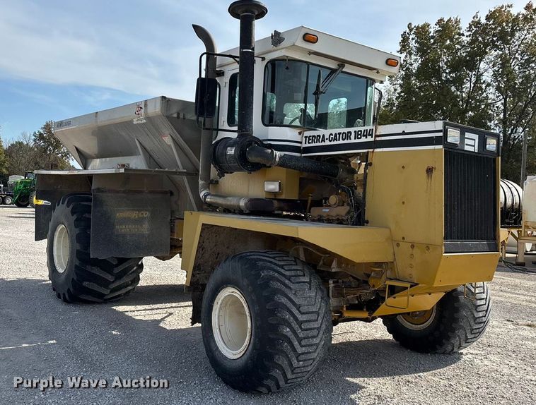 image for item ED2355 1994 Ag-Chem Terra-Gator 1844 spreader