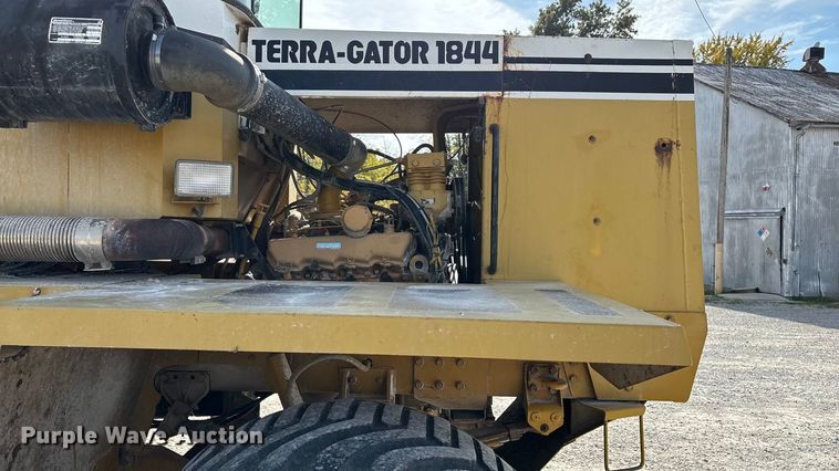 image for item ED2355 1994 Ag-Chem Terra-Gator 1844 spreader