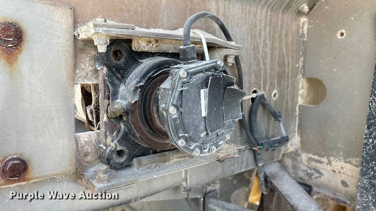 image for item ED2355 1994 Ag-Chem Terra-Gator 1844 spreader