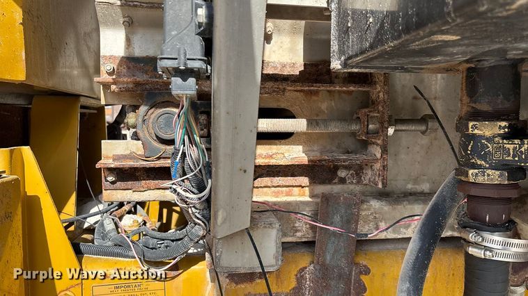 image for item ED2355 1994 Ag-Chem Terra-Gator 1844 spreader