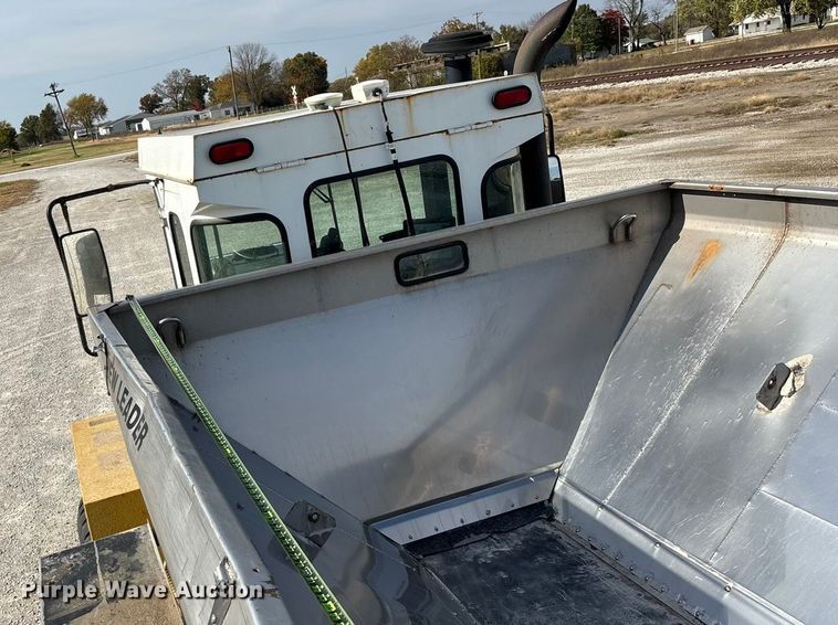 image for item ED2355 1994 Ag-Chem Terra-Gator 1844 spreader