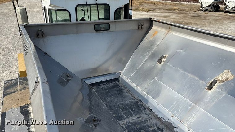 image for item ED2355 1994 Ag-Chem Terra-Gator 1844 spreader