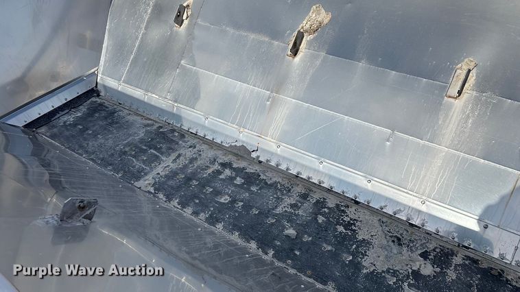 image for item ED2355 1994 Ag-Chem Terra-Gator 1844 spreader