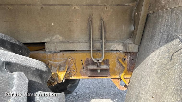 image for item ED2355 1994 Ag-Chem Terra-Gator 1844 spreader