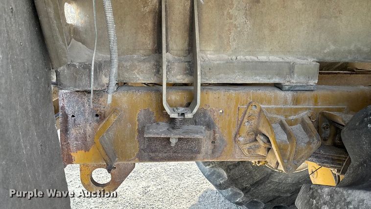 image for item ED2355 1994 Ag-Chem Terra-Gator 1844 spreader