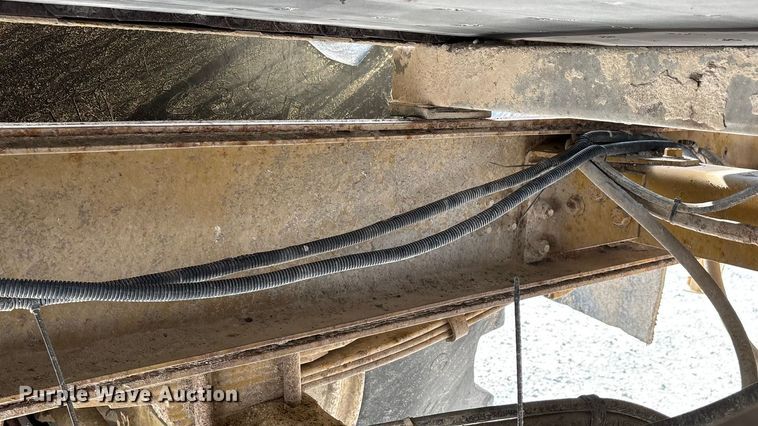 image for item ED2355 1994 Ag-Chem Terra-Gator 1844 spreader